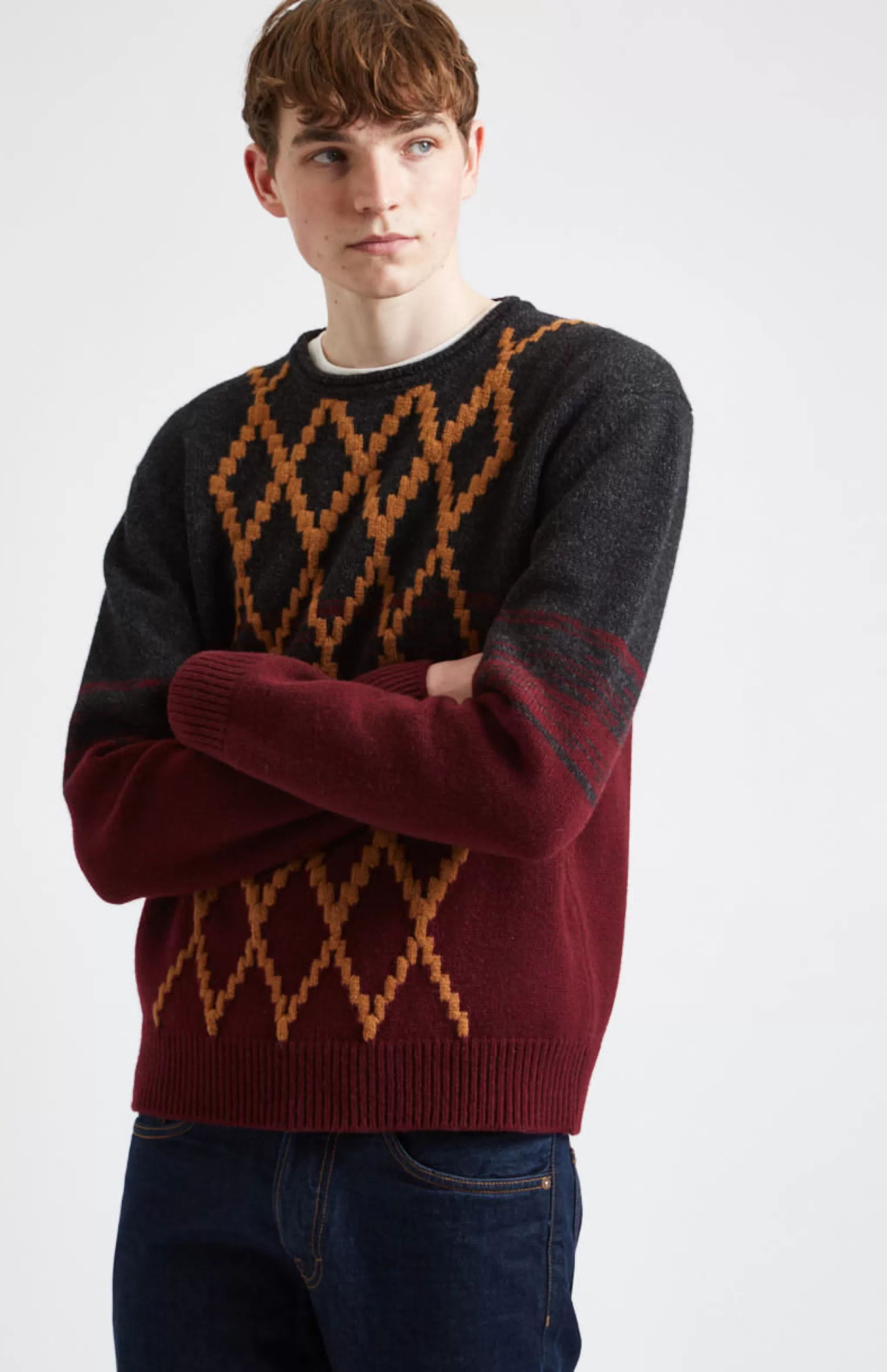 Store Lambswool Round Neck Jumper With Argyle Pattern And Degrade Effect In Charocal And Dark Claret Men Jumpers