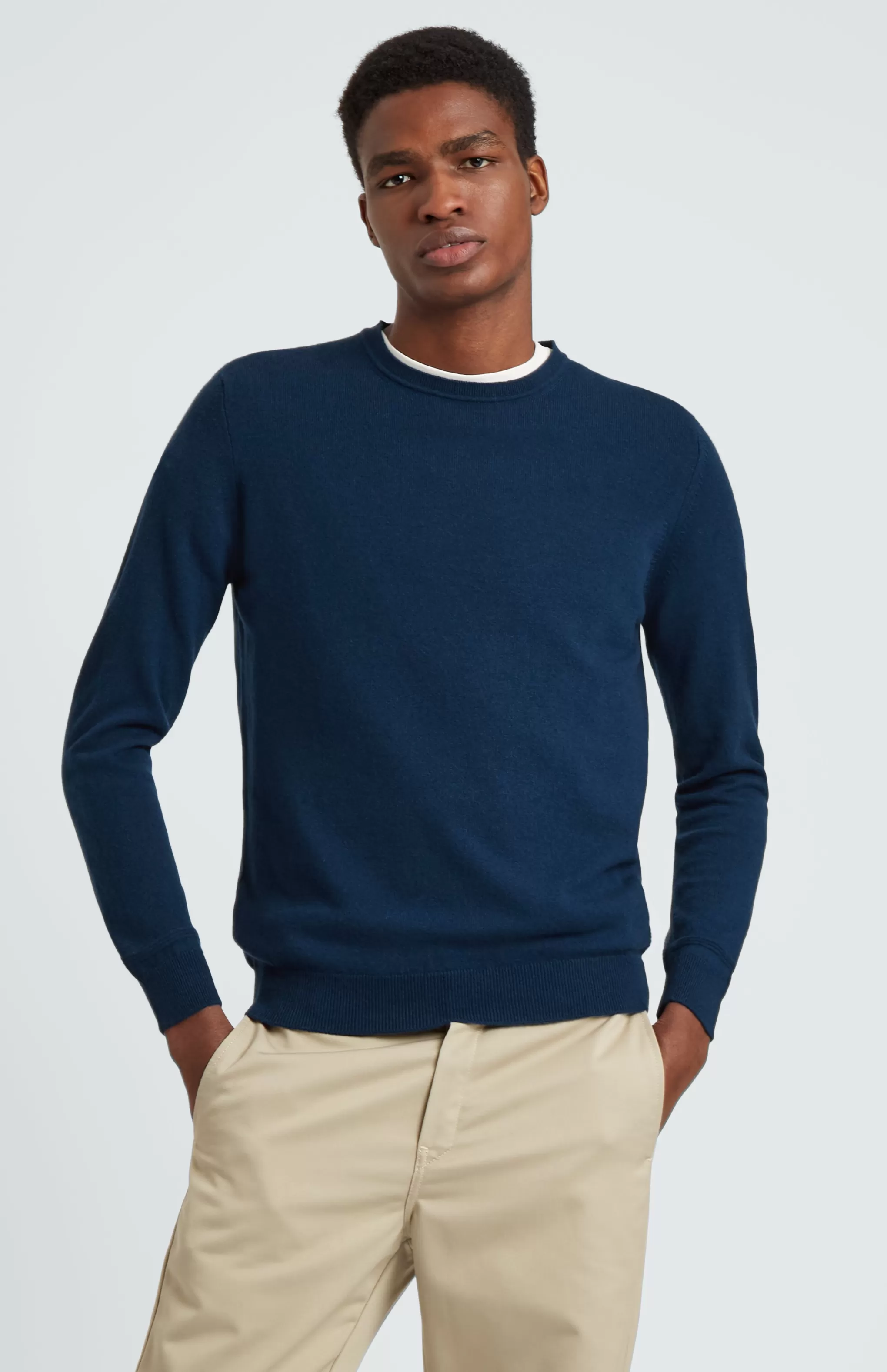 Shop Men's Round Neck Cashmere Jumper In Atlantic Blue Men Best Sellers