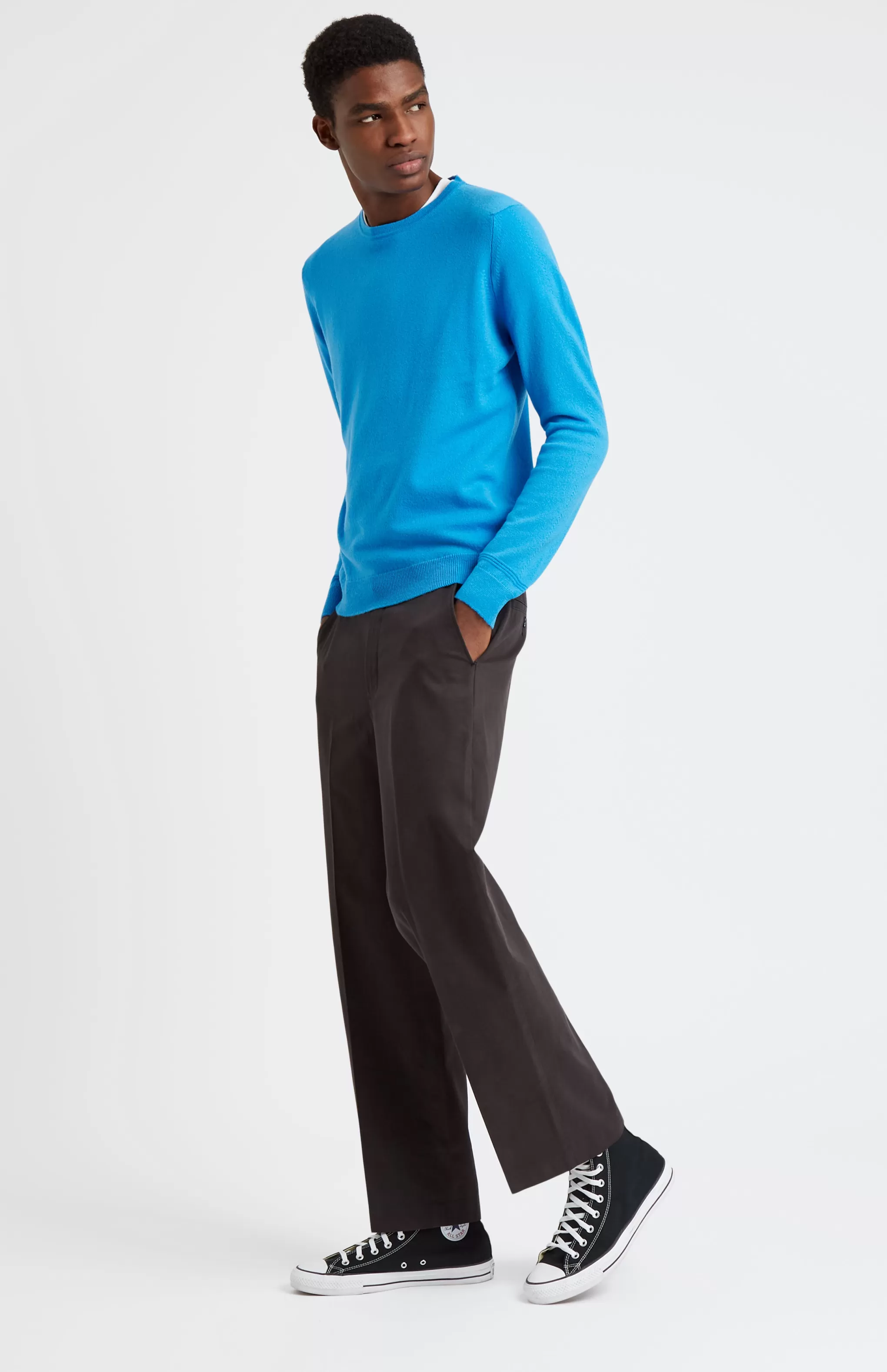 Store Men's Round Neck Cashmere Jumper In Azure Blue Men Classic Cashmere