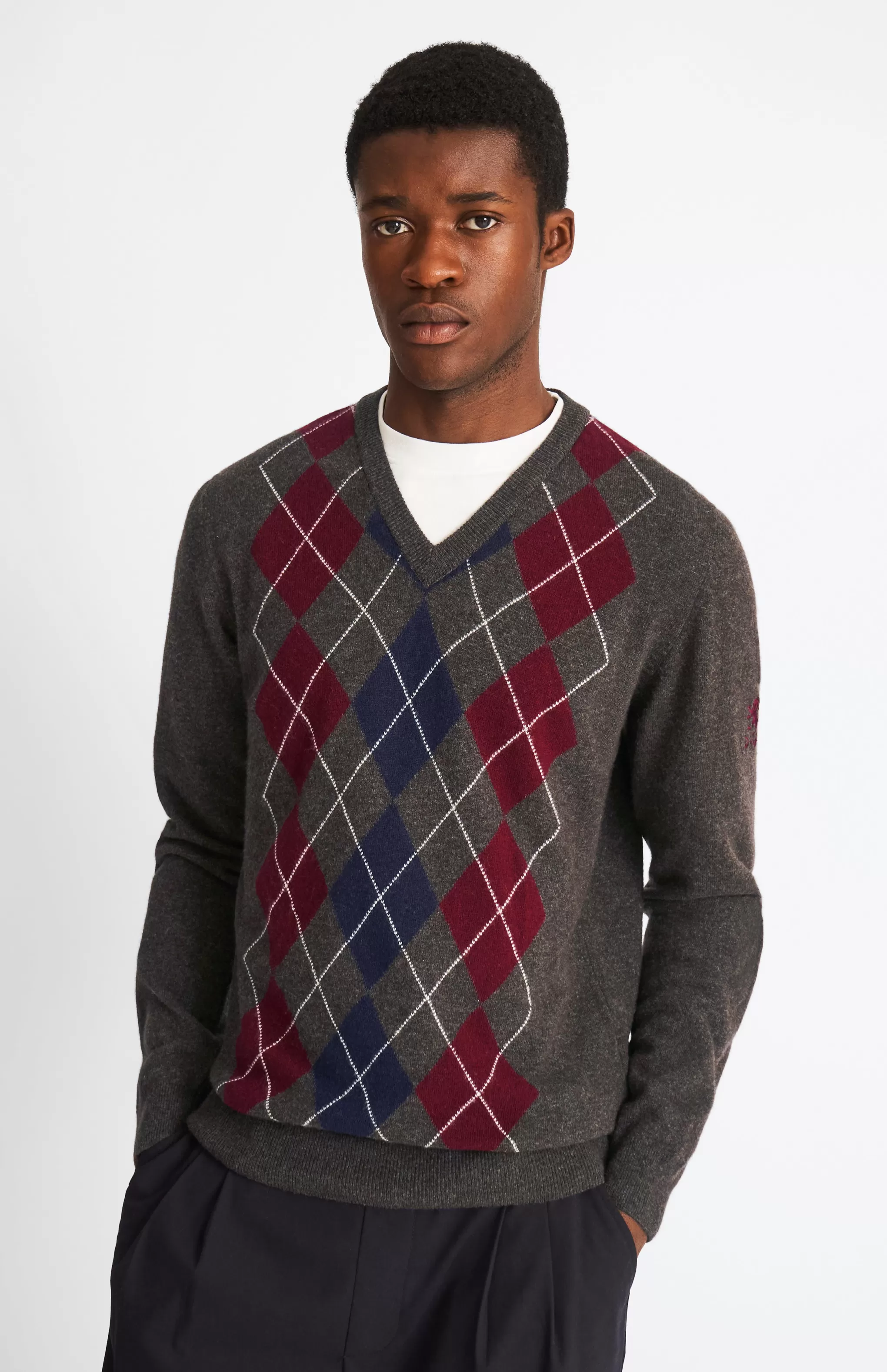 Sale Men's V Neck Centre Argyle Lambswool Jumper In Dark Brown / Claret Men Pringle Heritage Unisex Collections