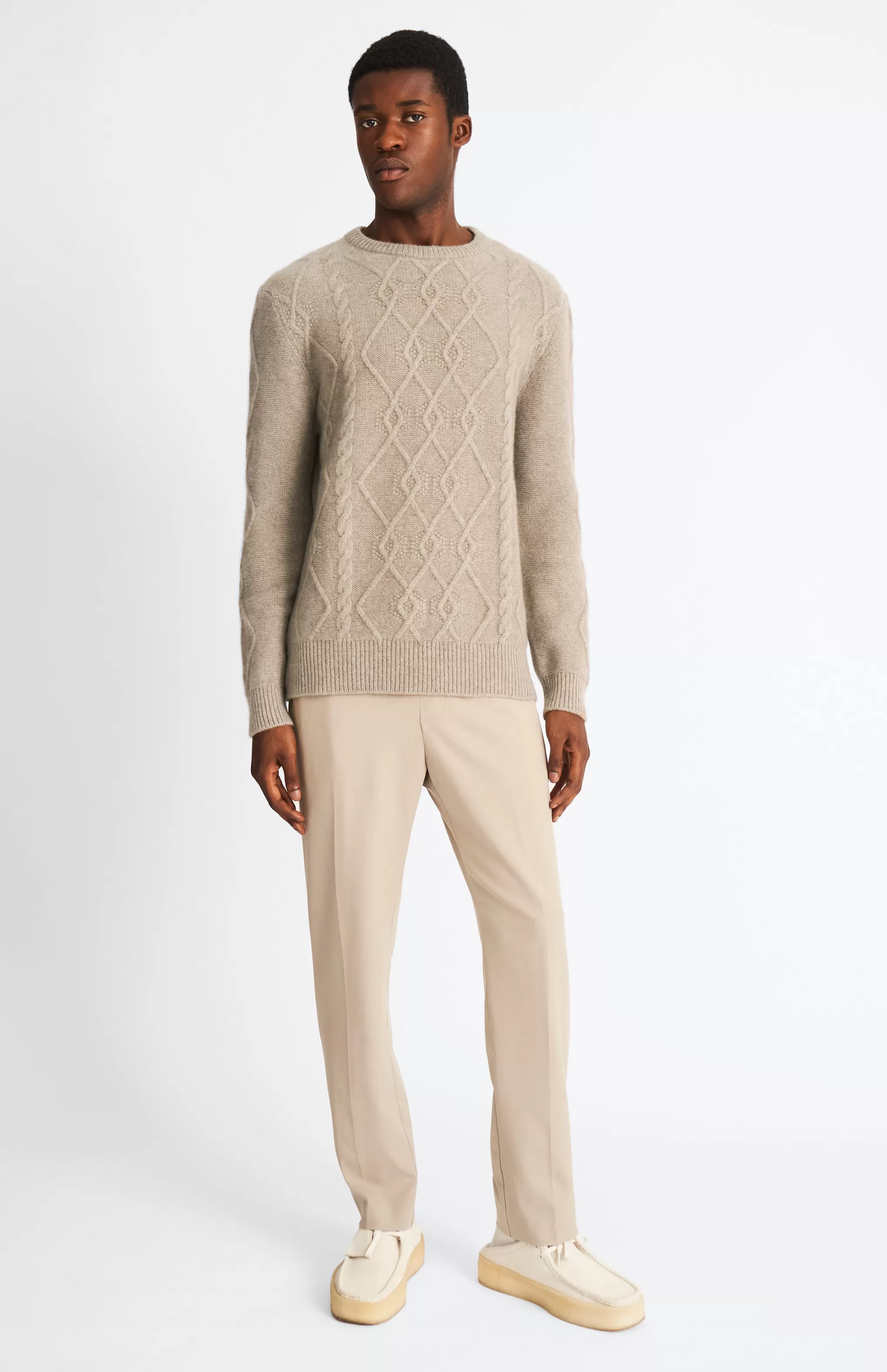 Best Round Neck Cable Stitch Cashmere Jumper In In Dark Natural Men Round Neck Knits