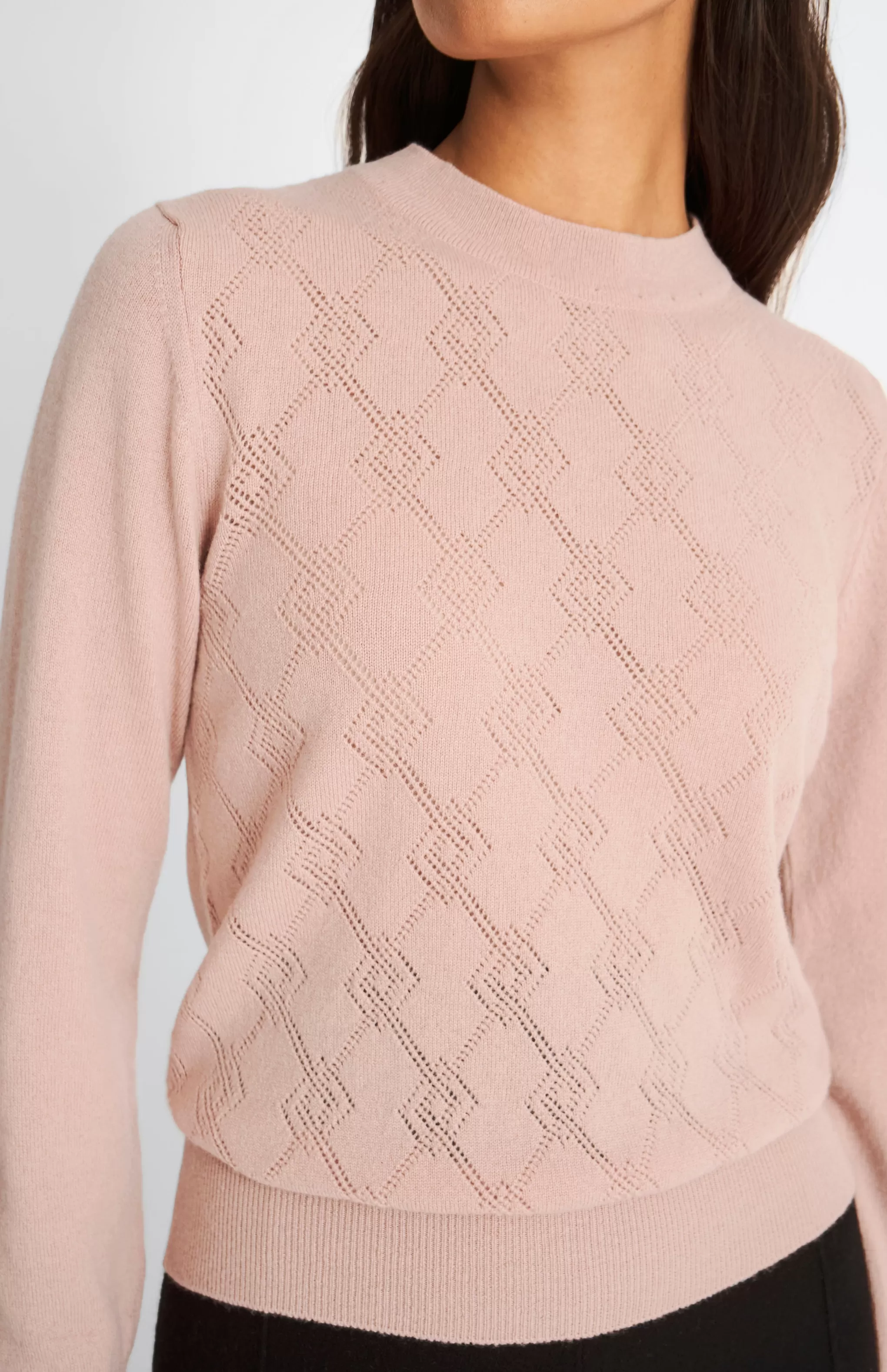 New Round Neck Pointelle Argyle Cashmere Jumper In Dusty Pink Men/Women Made in Scotland
