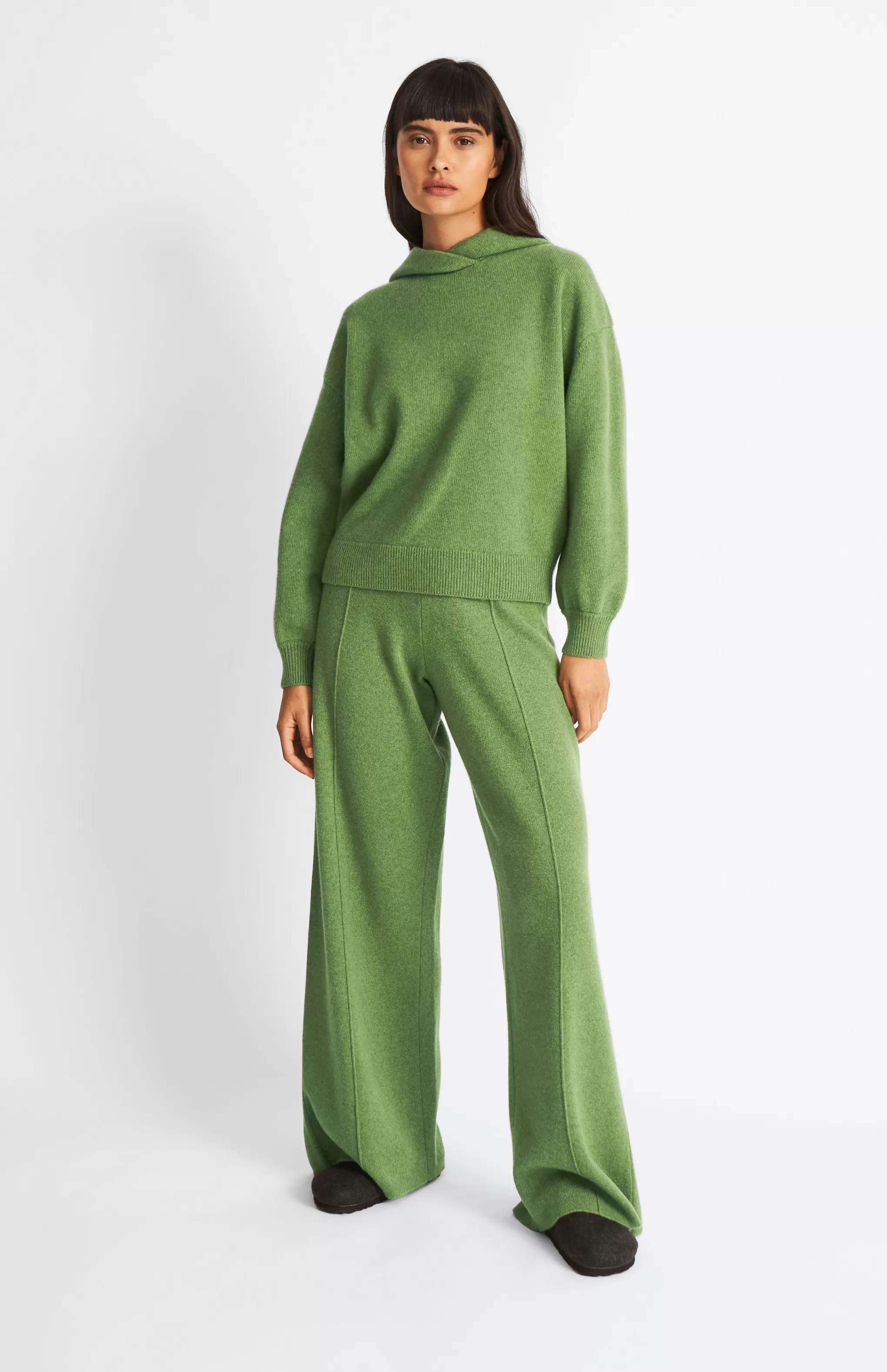 Best Women's Cashmere Blend Trousers In Wood Sage Men/Women Best Sellers