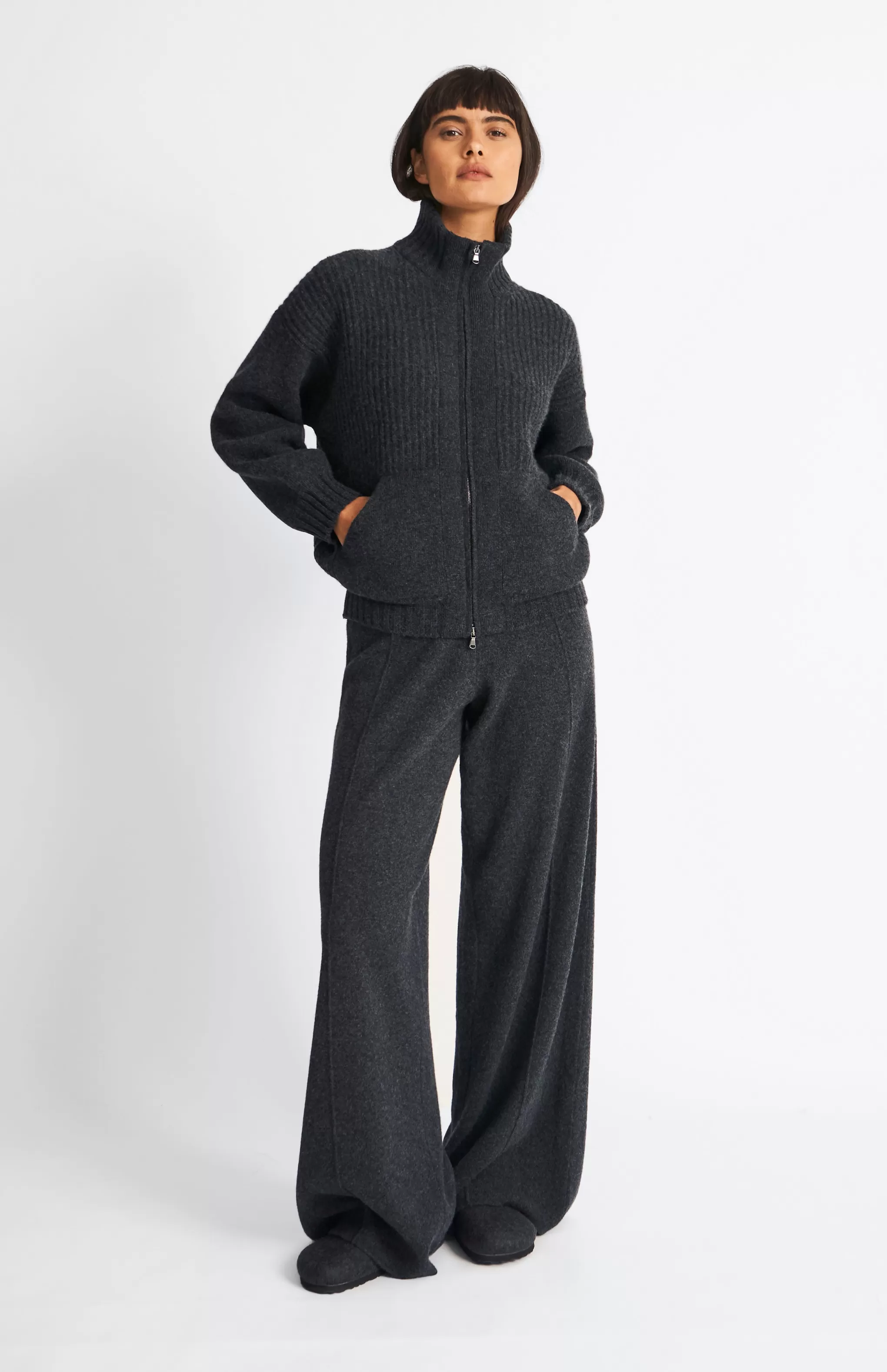 New Women's Cashmere Blend Zip Thru Jacket In Charcoal Men/Women Heavy Weight Knits