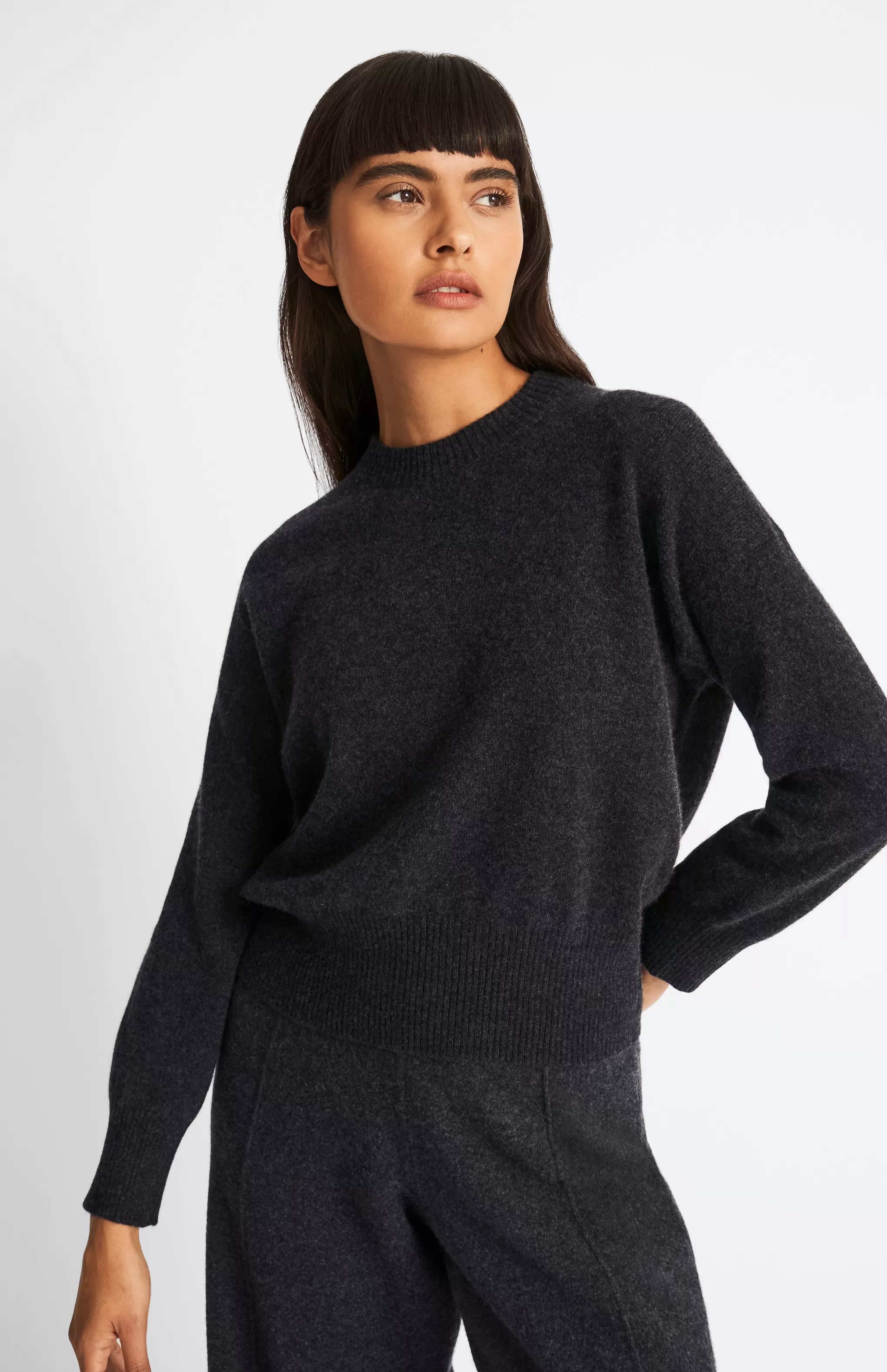 Cheap Women's Lightweight Round Neck Cashmere Jumper In Charcoal Men/Women Cashmere