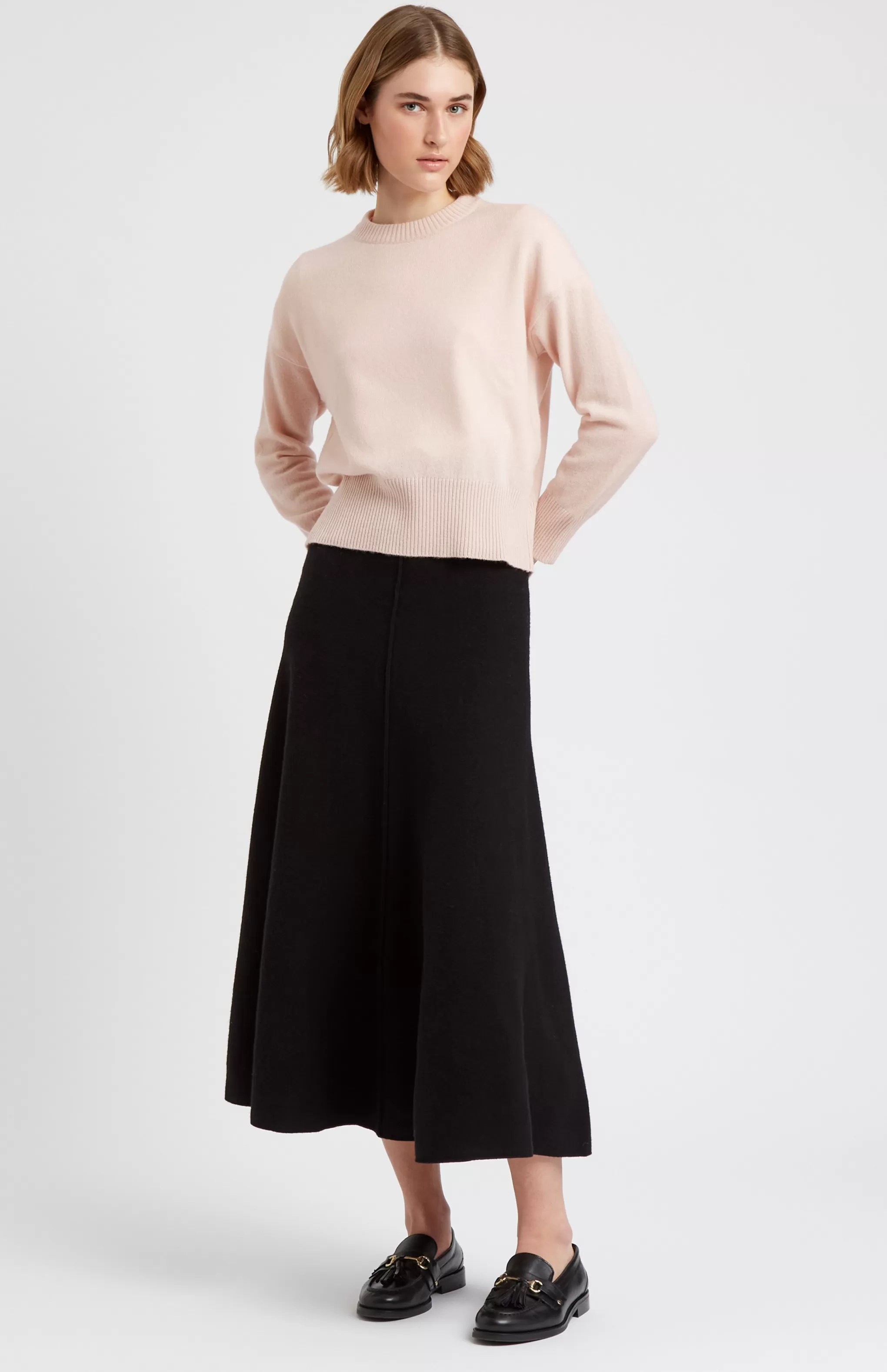 Best Women's Lightweight Round Neck Cashmere Jumper In Pastel Pink Men/Women Light Weight Knits