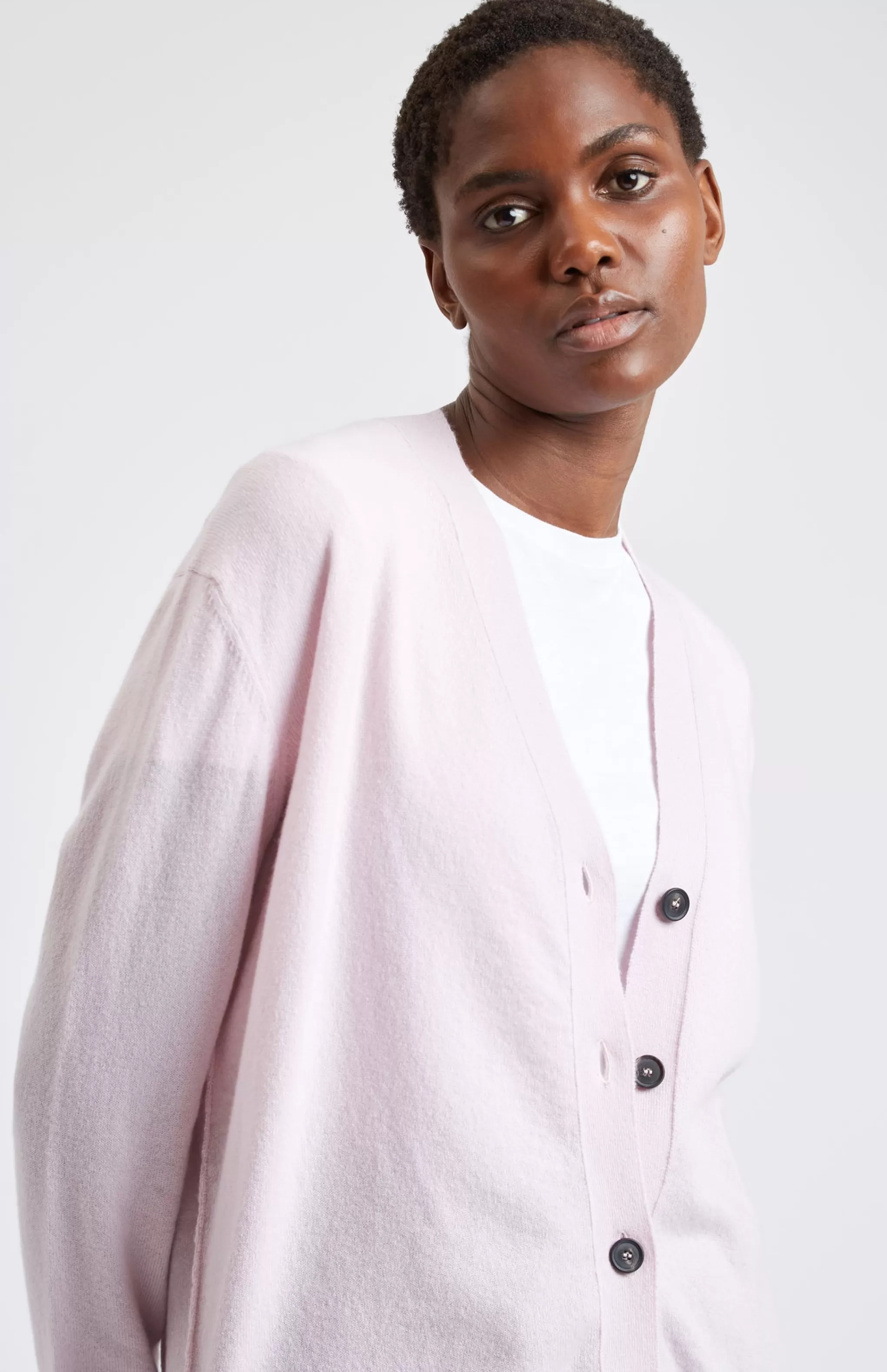 New Women's V Neck Cashmere Cardigan In Pink Men/Women Made in Scotland