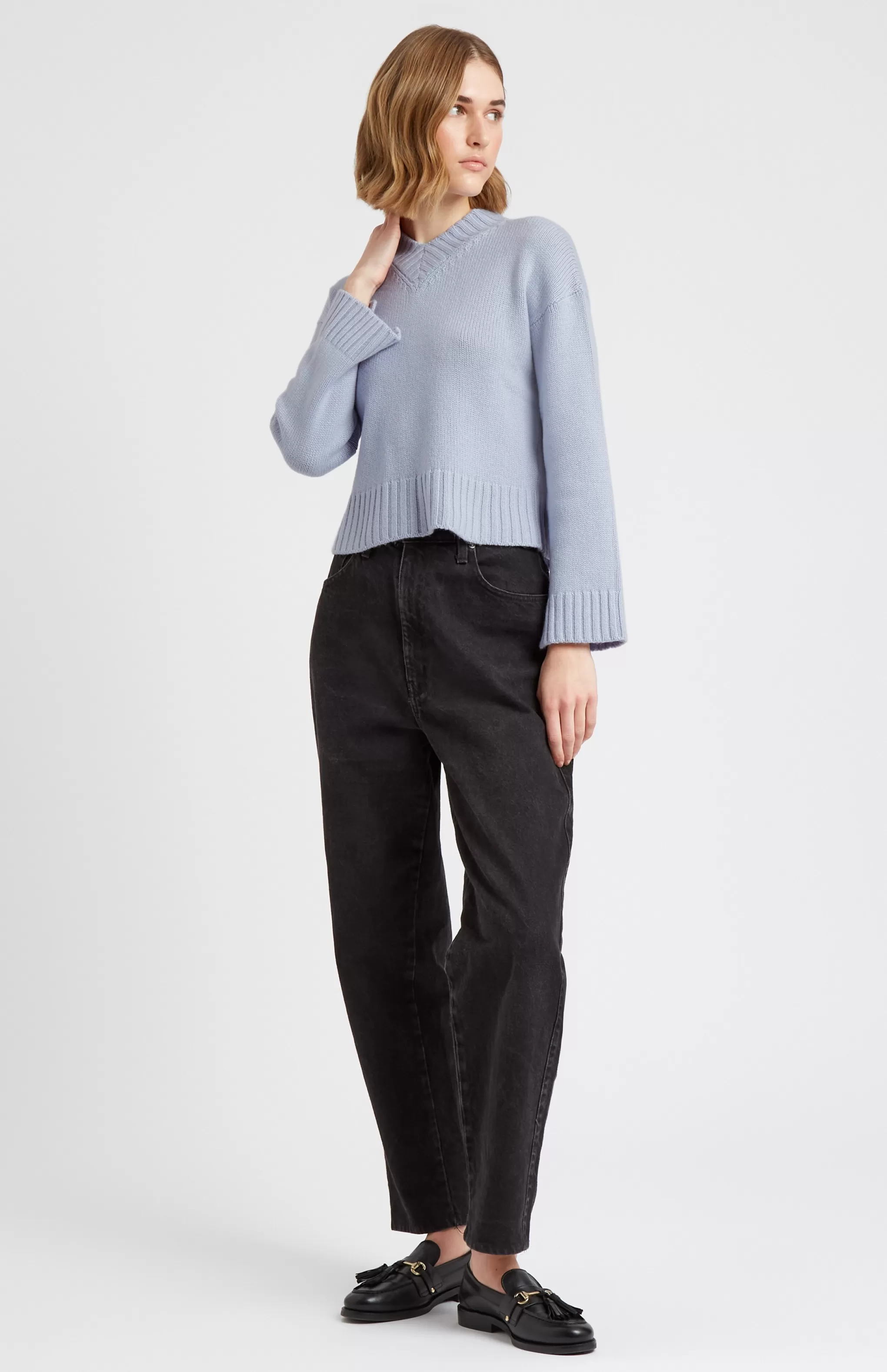 Cheap Women's V Neck Cosy Cashmere Jumper In Baby Blue Men/Women Made in Scotland