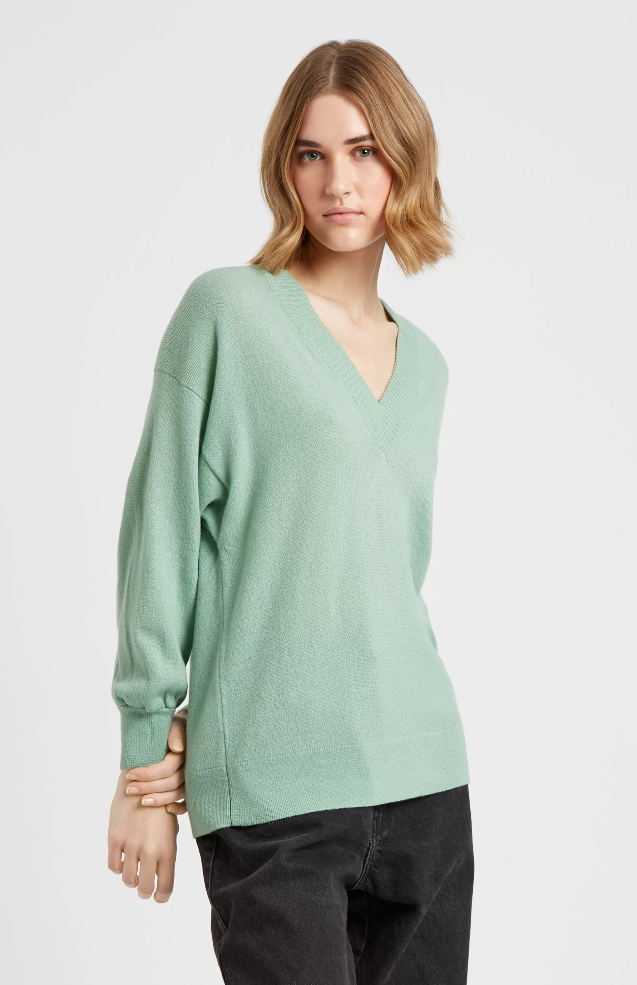 Cheap Women's V Neck Lightweight Cashmere Jumper In Aniseed Green Men/Women Light Weight Knits