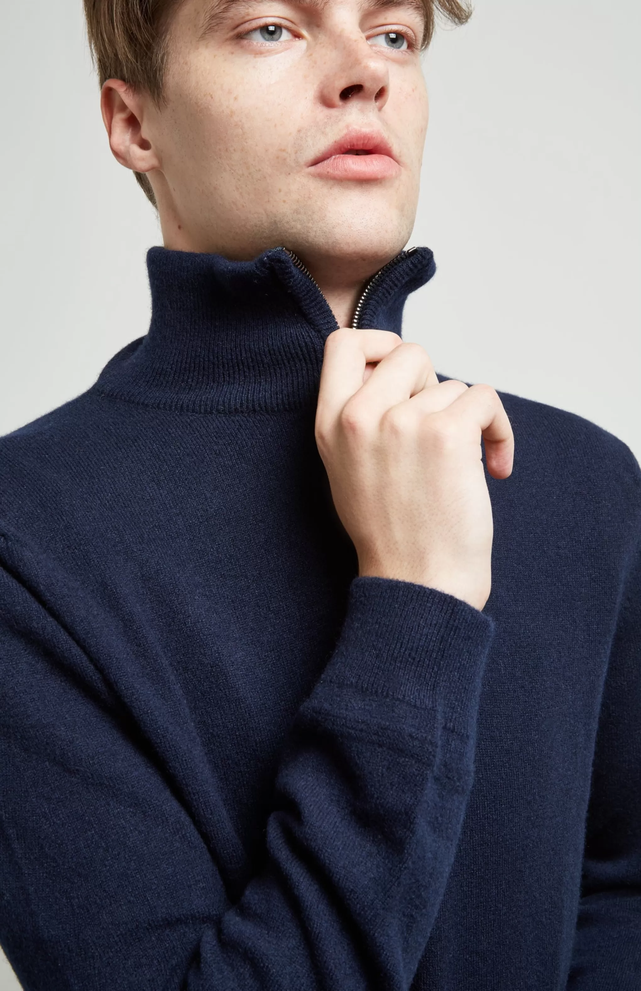 New Zip Neck Cashmere Jumper In Navy Men Made in Scotland
